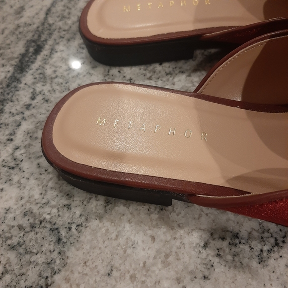 METAPHOR Cranberry Velvet Mules SIZE 7 - Picture 4 of 10